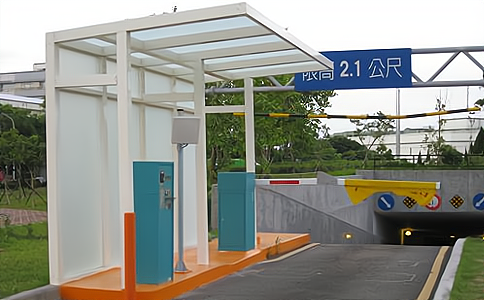 RFID技术赋能智慧停车场管理：高效、精准与可视化实践